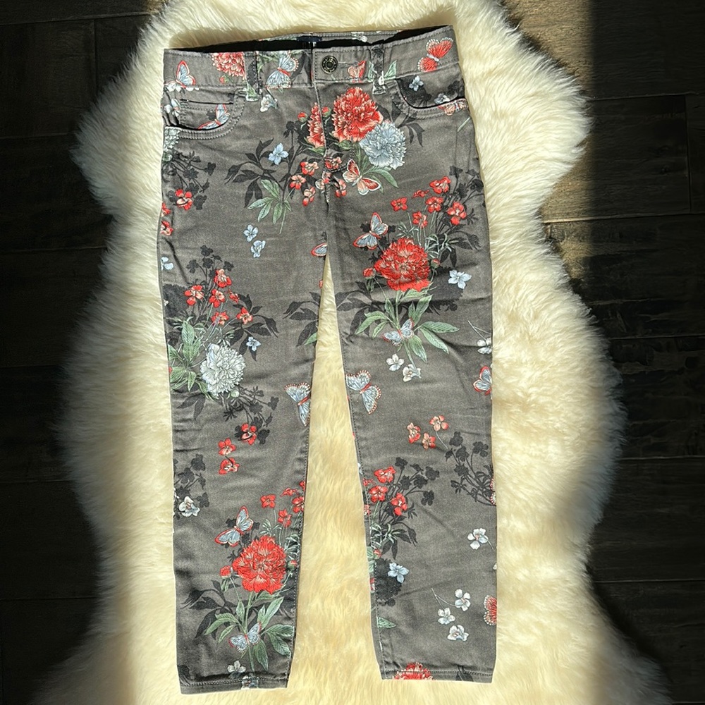 Girls Gap size 7 floral print jegging